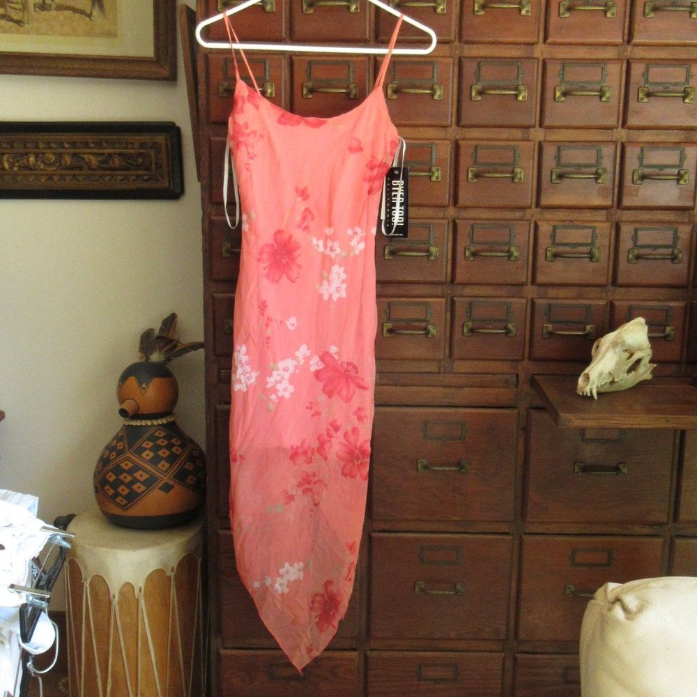 NEW BYER TOO! Fancy Pink Floral Polyester Lined Dress Size 3